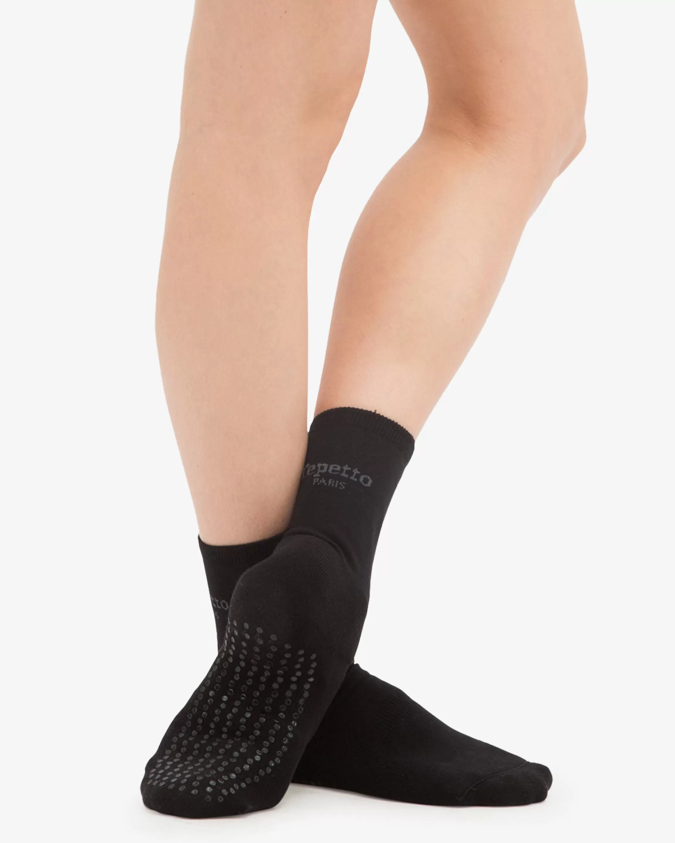 Shop ANTI SLIPPERY SOCKS FOR WARMING UP Women/Kids Accessories | Warm-up